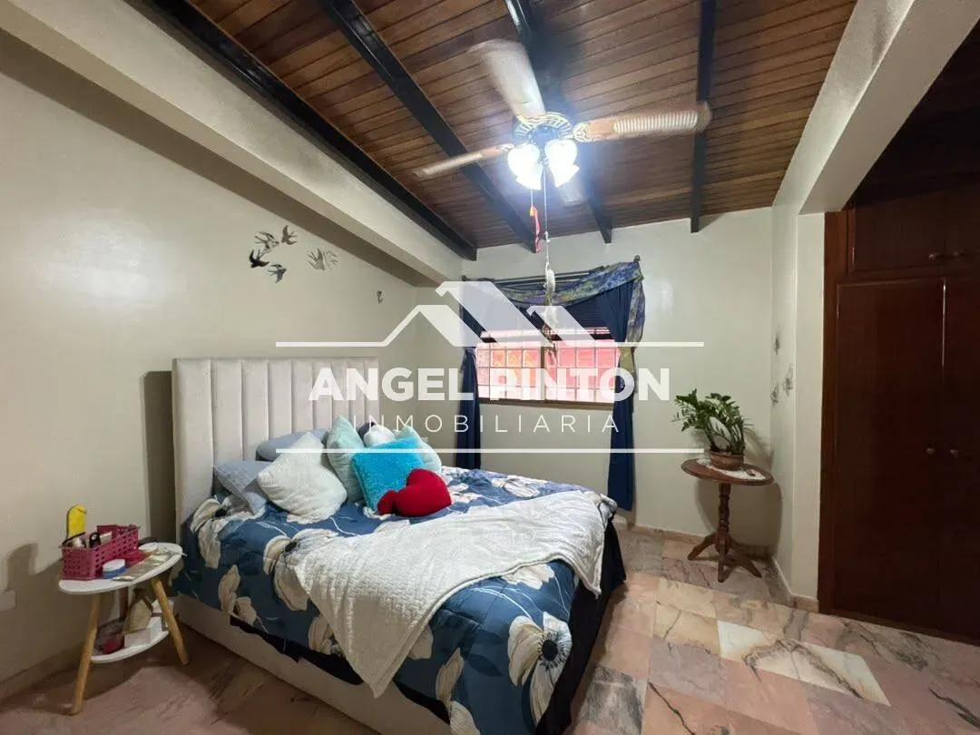 CASA VENTA AV FUERZAS ARMADAS MARACAIBO VENEZUELA API 10511 - 6