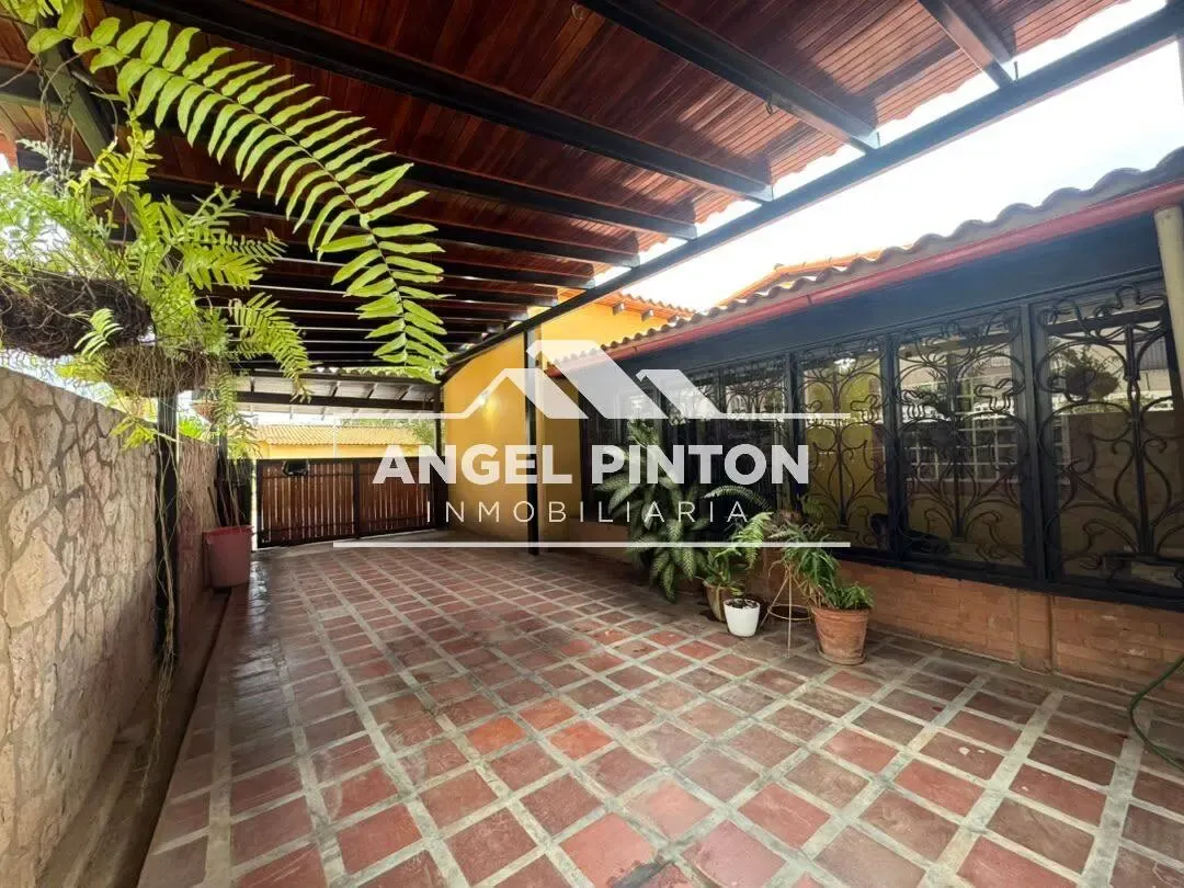 CASA VENTA AV FUERZAS ARMADAS MARACAIBO VENEZUELA API 10511 - 12