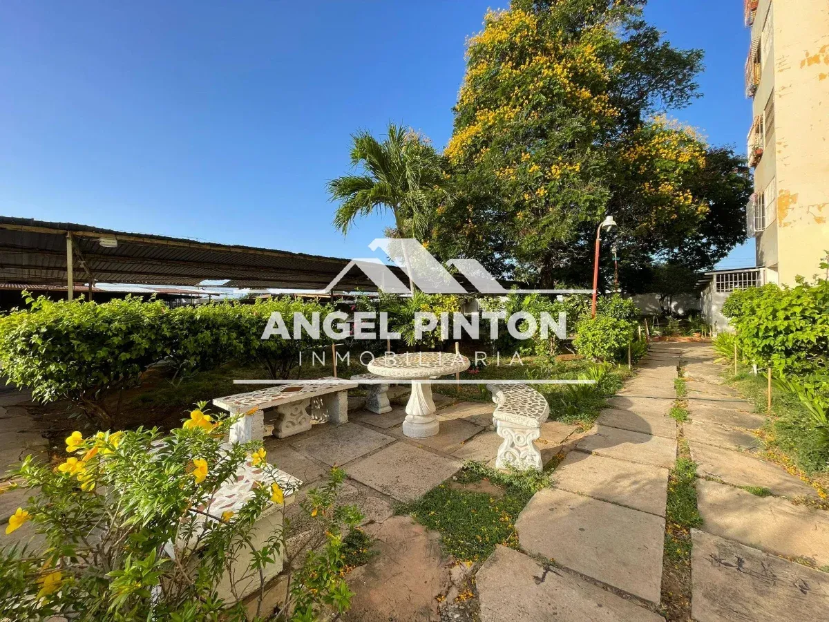 APARTAMENTO VENTA RESIDENCIAS ARAGUANEY MARACAIBO VENEZUELA API 10518 - 12