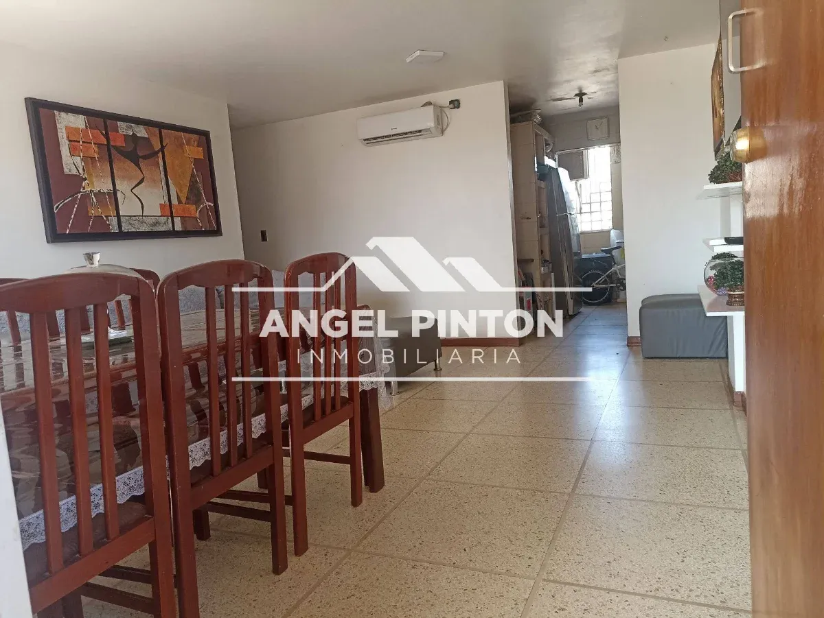 APARTAMENTO EN VENTA COMBINADO LA VICTORIA, MARACAIBO, API#10524 - 3