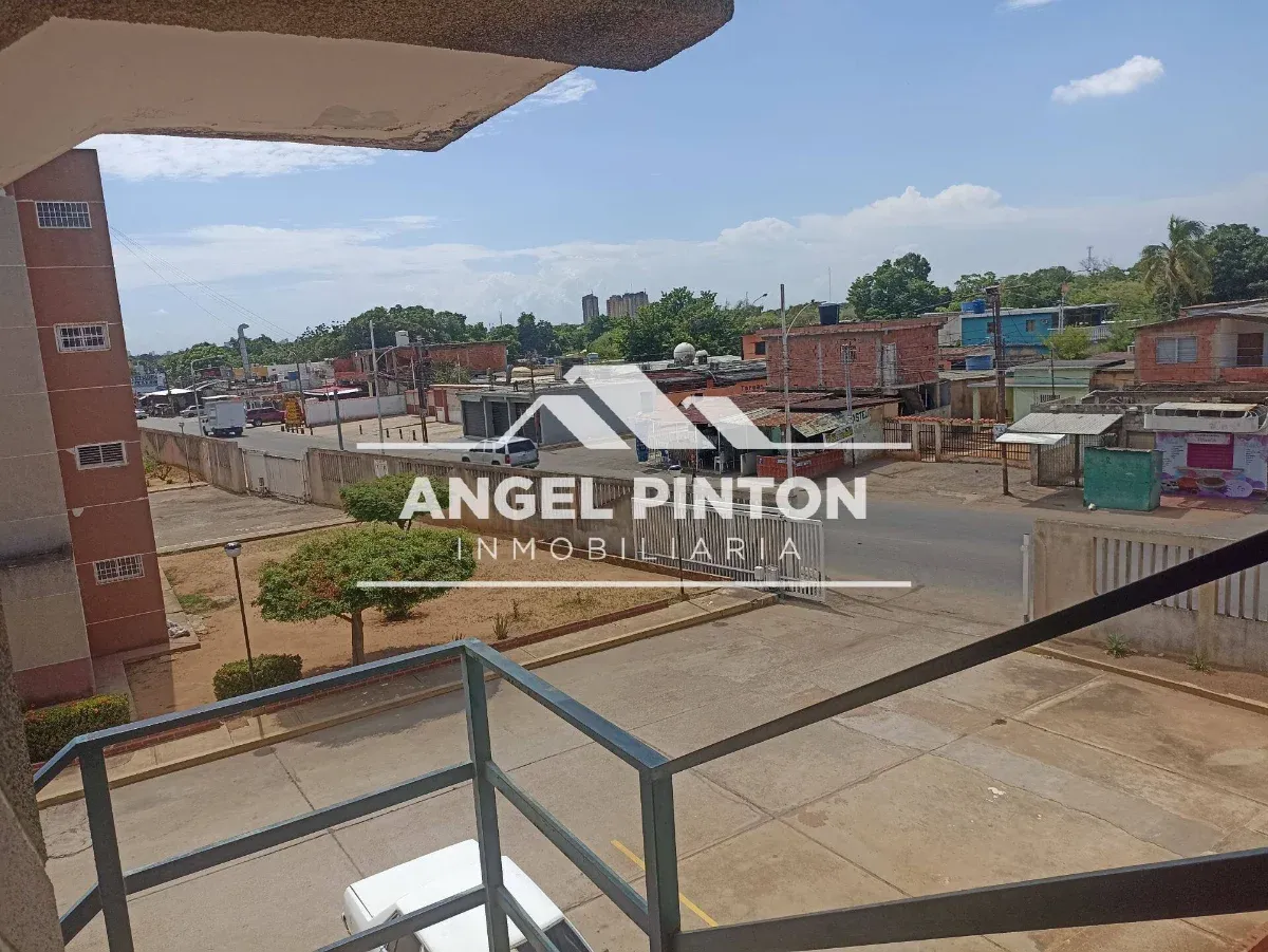 APARTAMENTO EN VENTA COMBINADO LA VICTORIA, MARACAIBO, API#10524 - 11