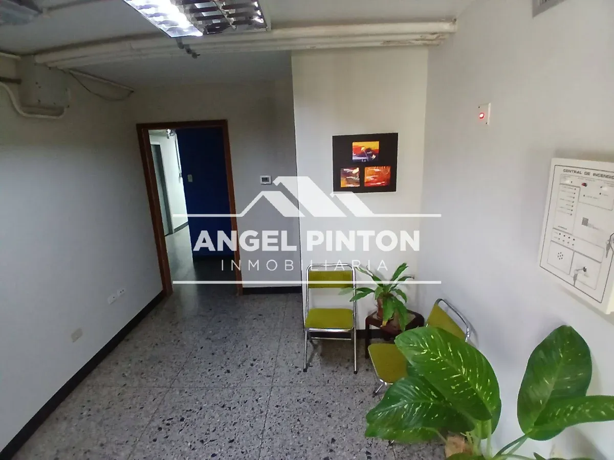 OFICINA ALQUILER LA ESTRELLA MARACAIBO VENEZUELA API 10571 - 7