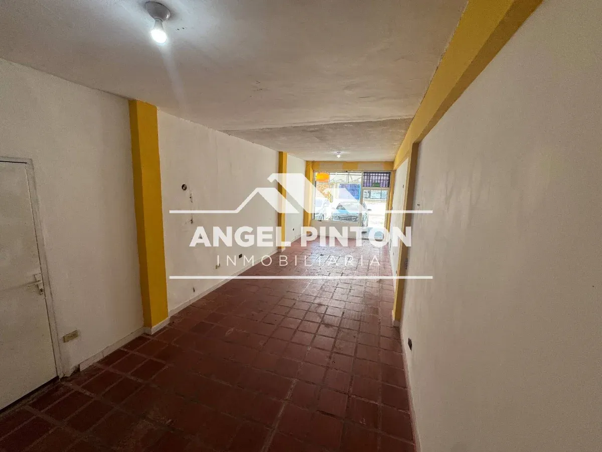LOCAL COMERCIAL ALQUILER AVENIDA SANTA RITA MARACIBO ZULIA API 10609 - 3