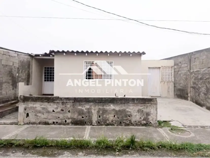 CASA VENTA LAS VIRGINIAS ACARIGUA VENEZUELA API 9485