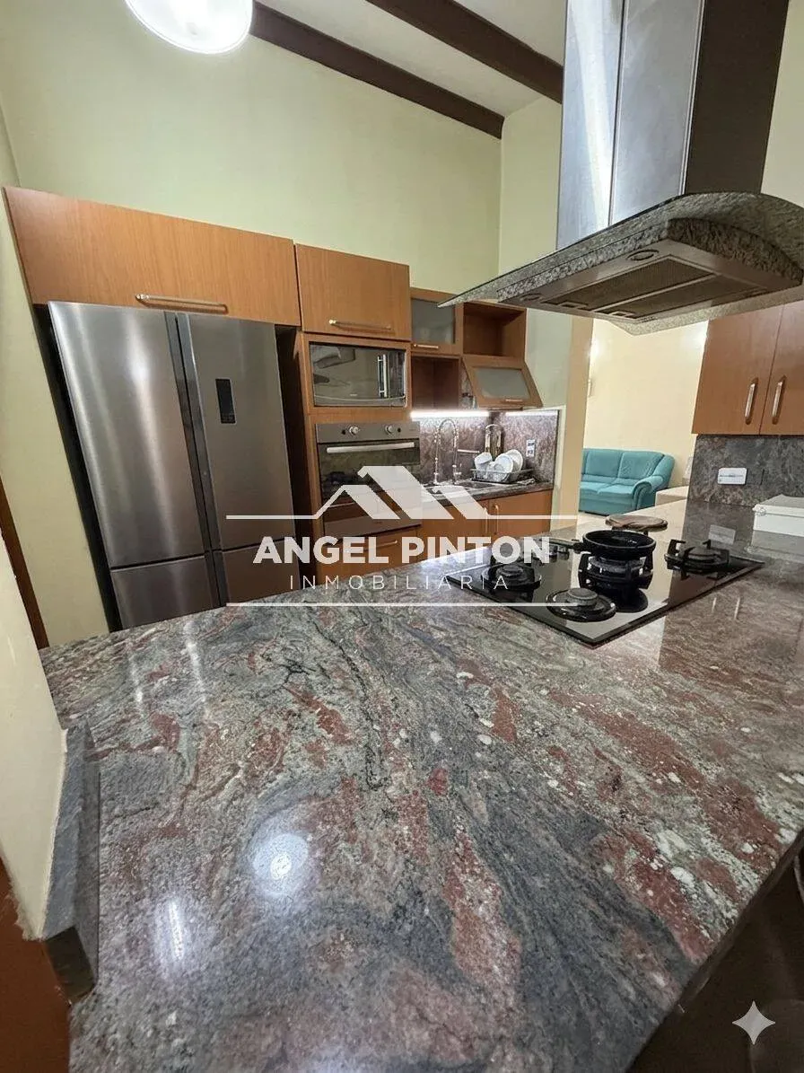 CASA EN VENTA VILLA LOMAS DE LA MISION MARACAIBO VENEZUELA API 9575