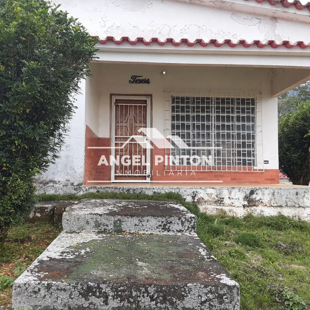 CASA EN VENTA EN ESCUQUE EDO TRUJILLO VENEZUELA API 9617