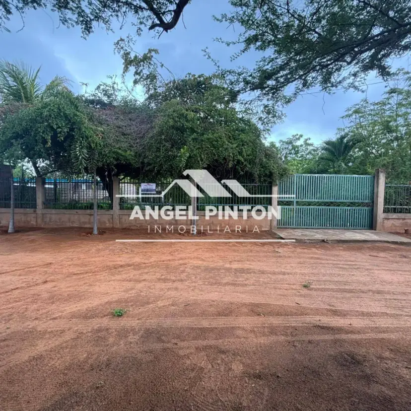 TERRENO VENTA LOS BUCARES MARACAIBO VENEZUELA API 9648