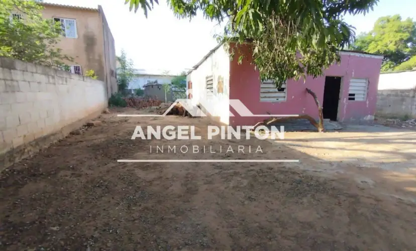 TERRENO CON BIENECHURIAS VENTA EL SILENCIO SAN FRANCISCO VENEZUELA API 9637