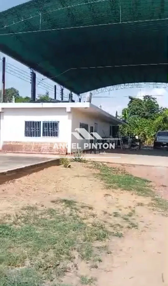 TERRENO/GALPÓN ALQUILER BARRIO INDEPENDENCIA MARACAIBO VENEZUELA API 9628