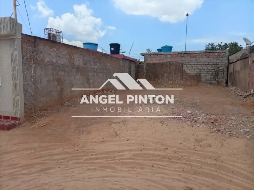 TERRENO VENTA VILLA ALTAMIRA MARACAIBO VENEZUELA API 9683