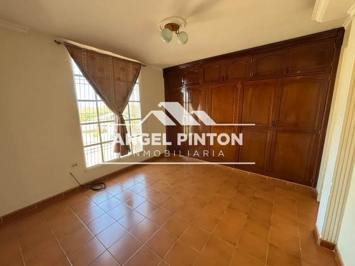 APARTAMENTO VENTA EL PINAR MARACAIBO VENEZUELA API 10066