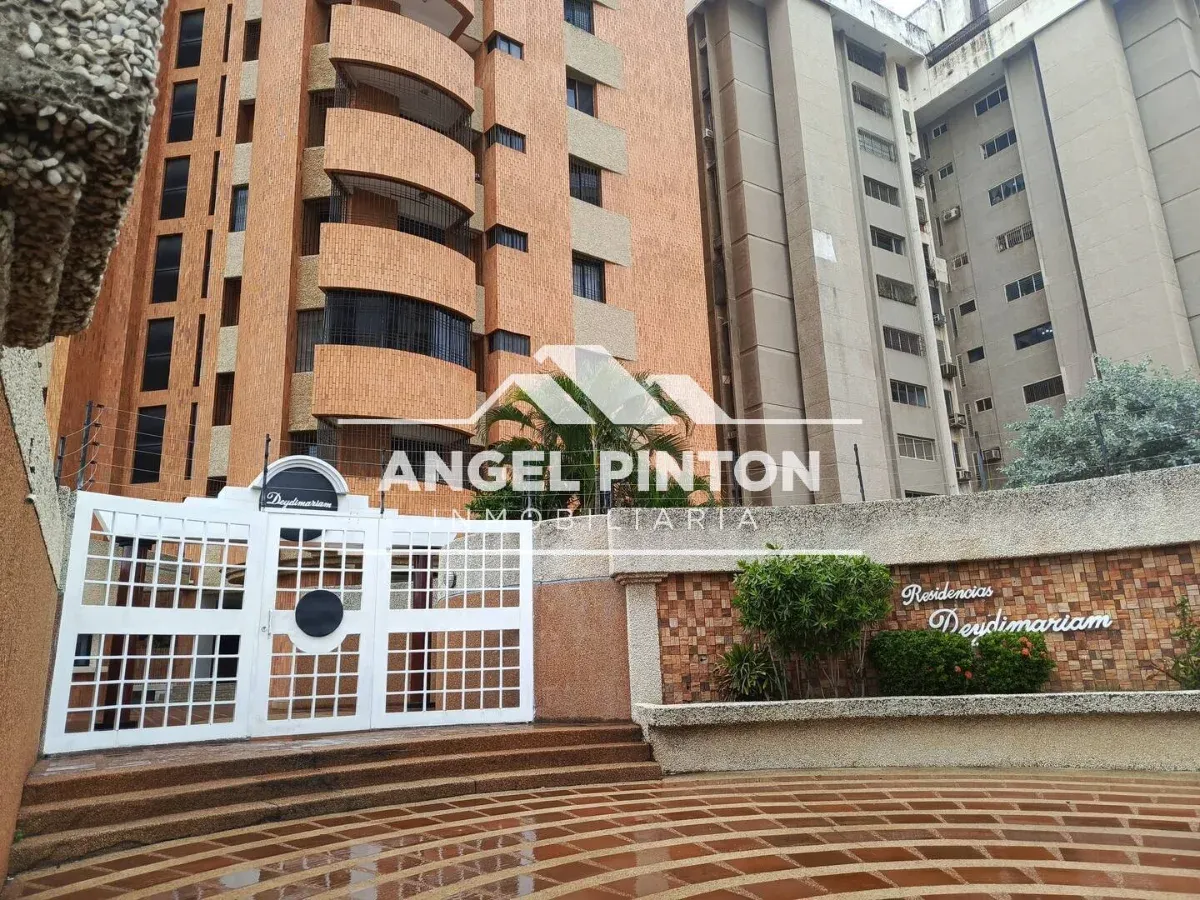 APARTAMENTO ALQUILER AV BELLA VISTA MARACAIBO VENEZUELA API 9721