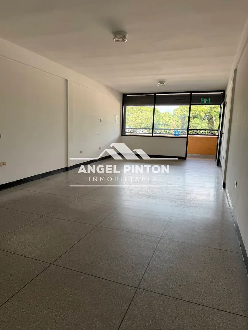 ALQUILER COMERCIAL ALQUILER LOS ROBLES MARACAIBO VENEZUELA API 42424