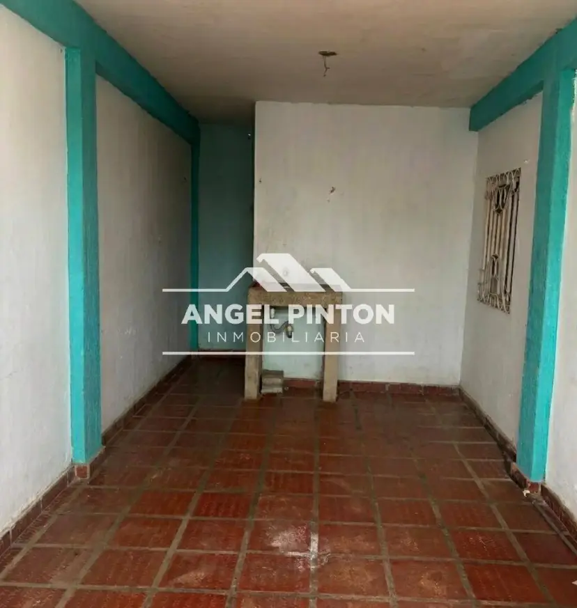CASA EN VENTA EN AMPARO MARACAIBO VENEZUELA API 98735