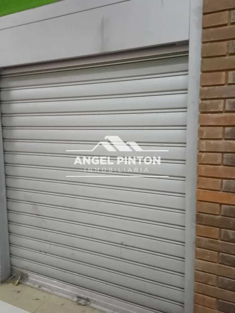 LOCAL COMERCIAL VENTA GRAN BAZAR MARACAIBO VENEZUELA API 9784