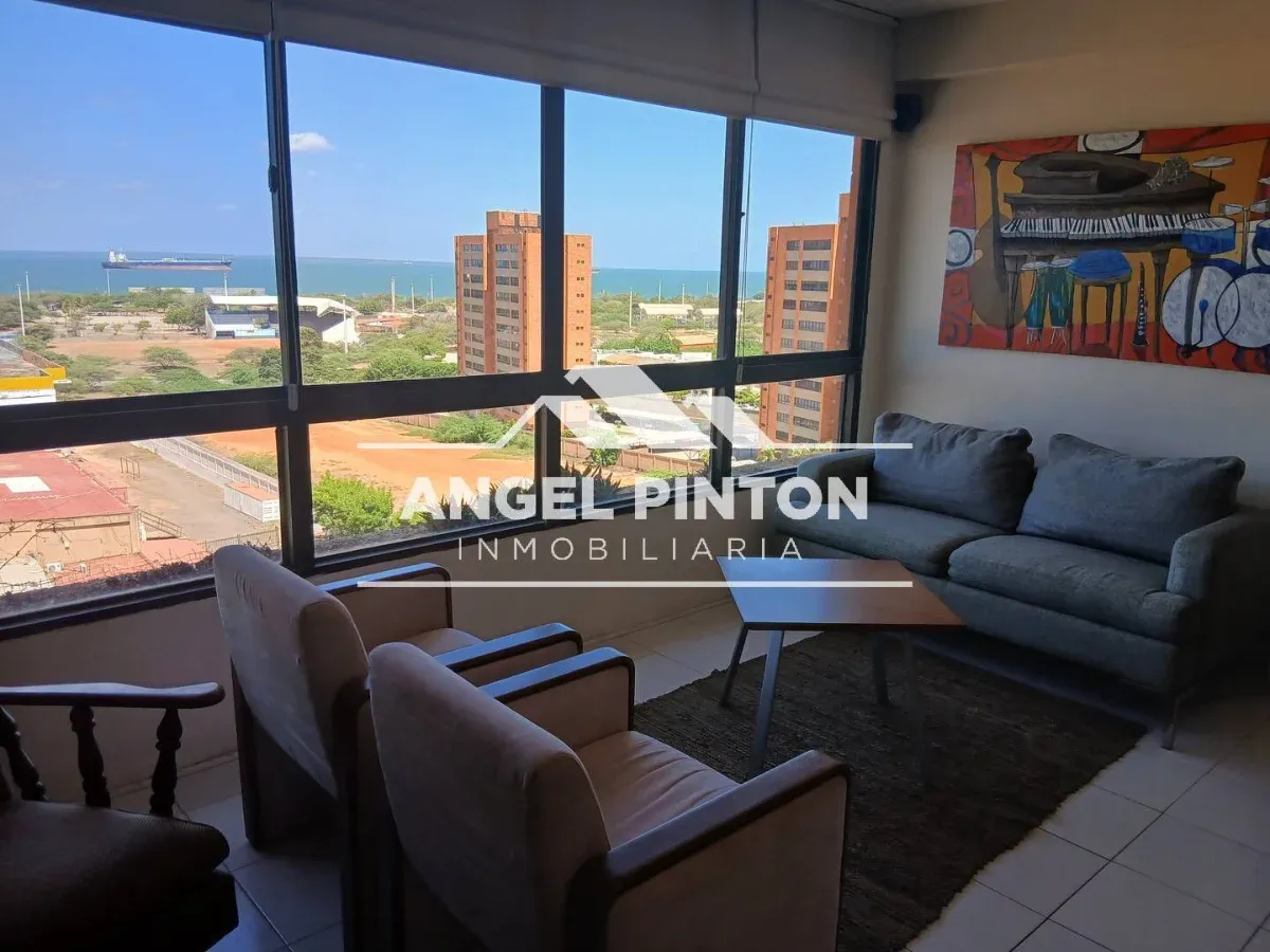 APARTAMENTO EN VENTA AV. EL MILAGRO MARACAIBO VENEZUELA API 9853