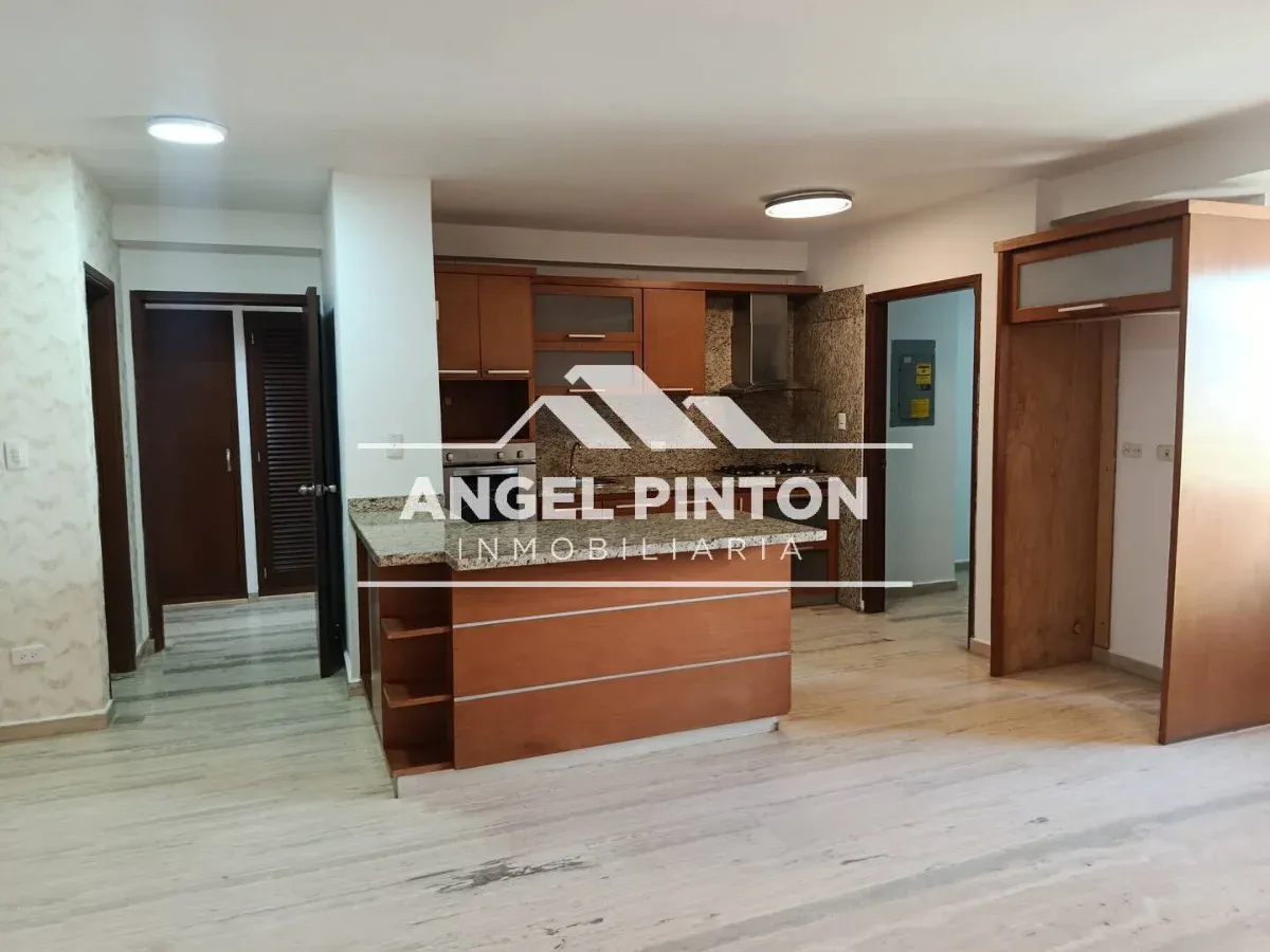 APARTAMENTO VENTA AV BELLA VISTA MARACAIBO VENEZUELA API 9852