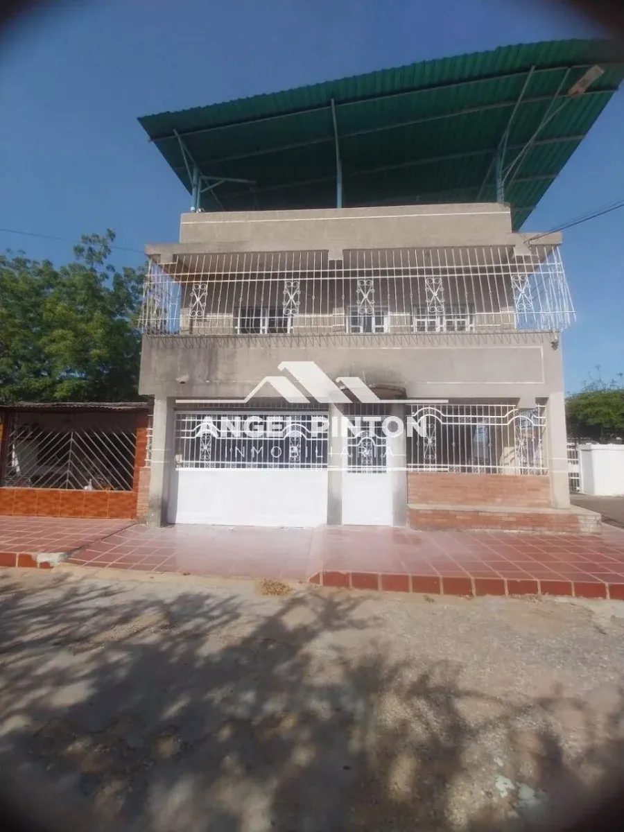 CASA EN VENTA EN MANZANILLO MARACAIBO VENEZUELA API 9829