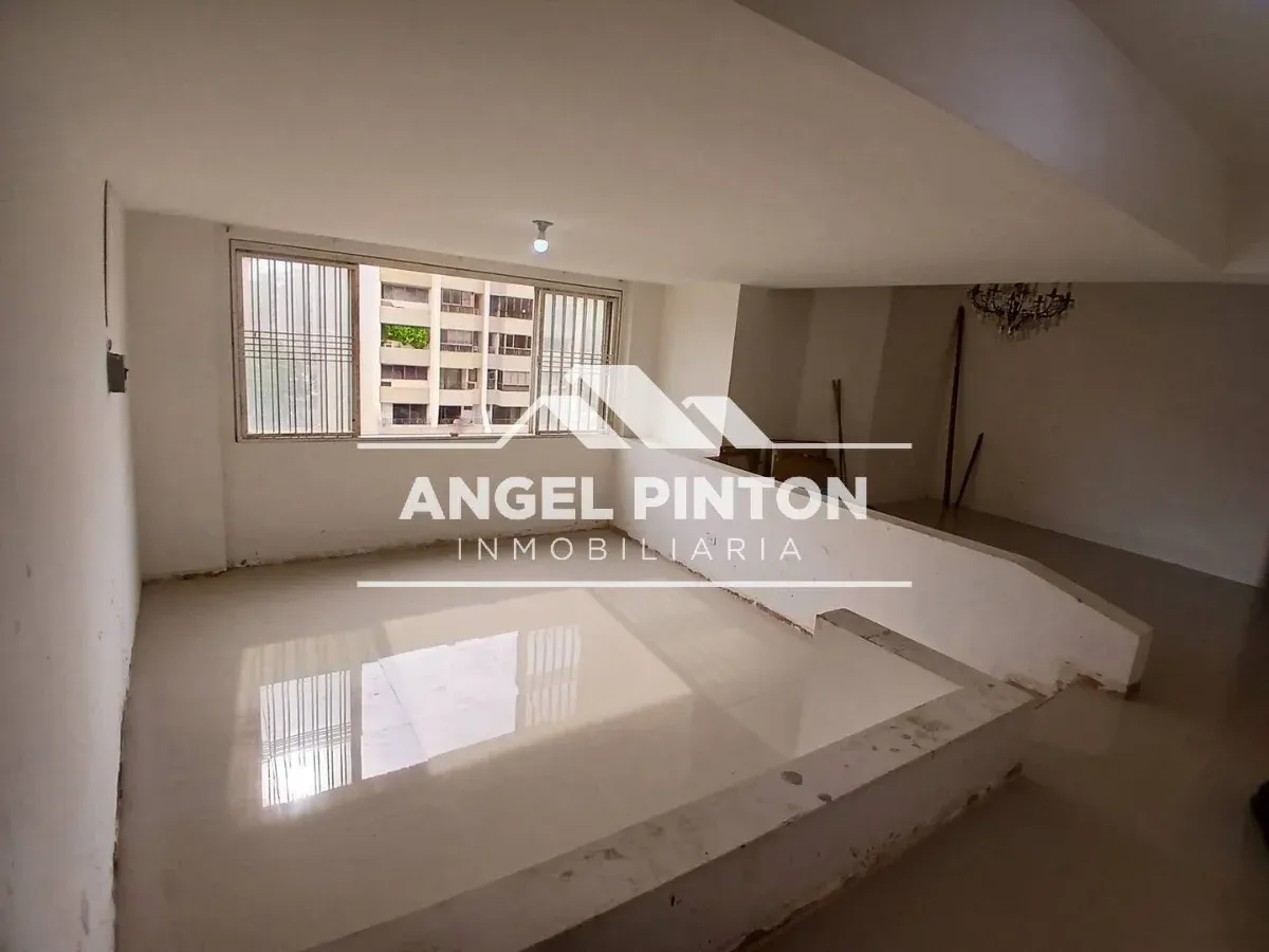 APARTAMENTO VENTA BELLAS ARTES MARACAIBO VENEZUELA API 9892