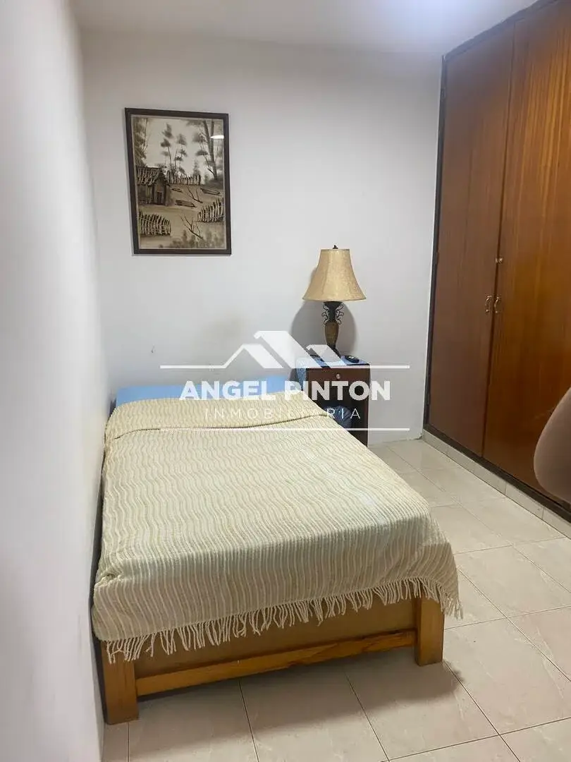 ANEXO EN ALQUILER. AV. 9B MARACAIBO VENEZUELA API 9895