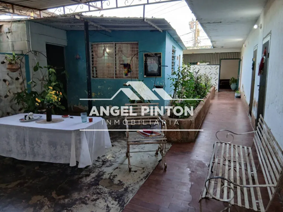 2 CASAS VENTA CAÑADA HONDA MARACAIBO VENEZUELA API 9935