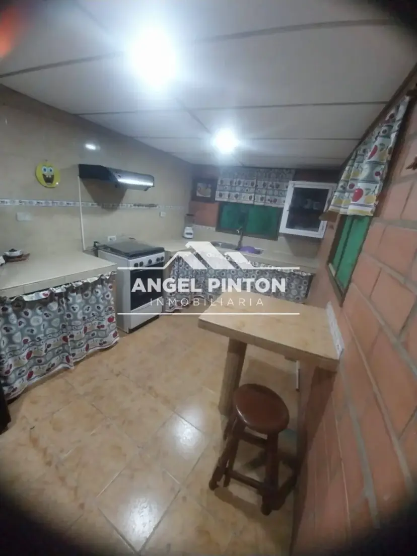 APARTAMENTO ALQUILER SIERRA MAESTRA SAN FRANCISCO VENEZUELA API 9926