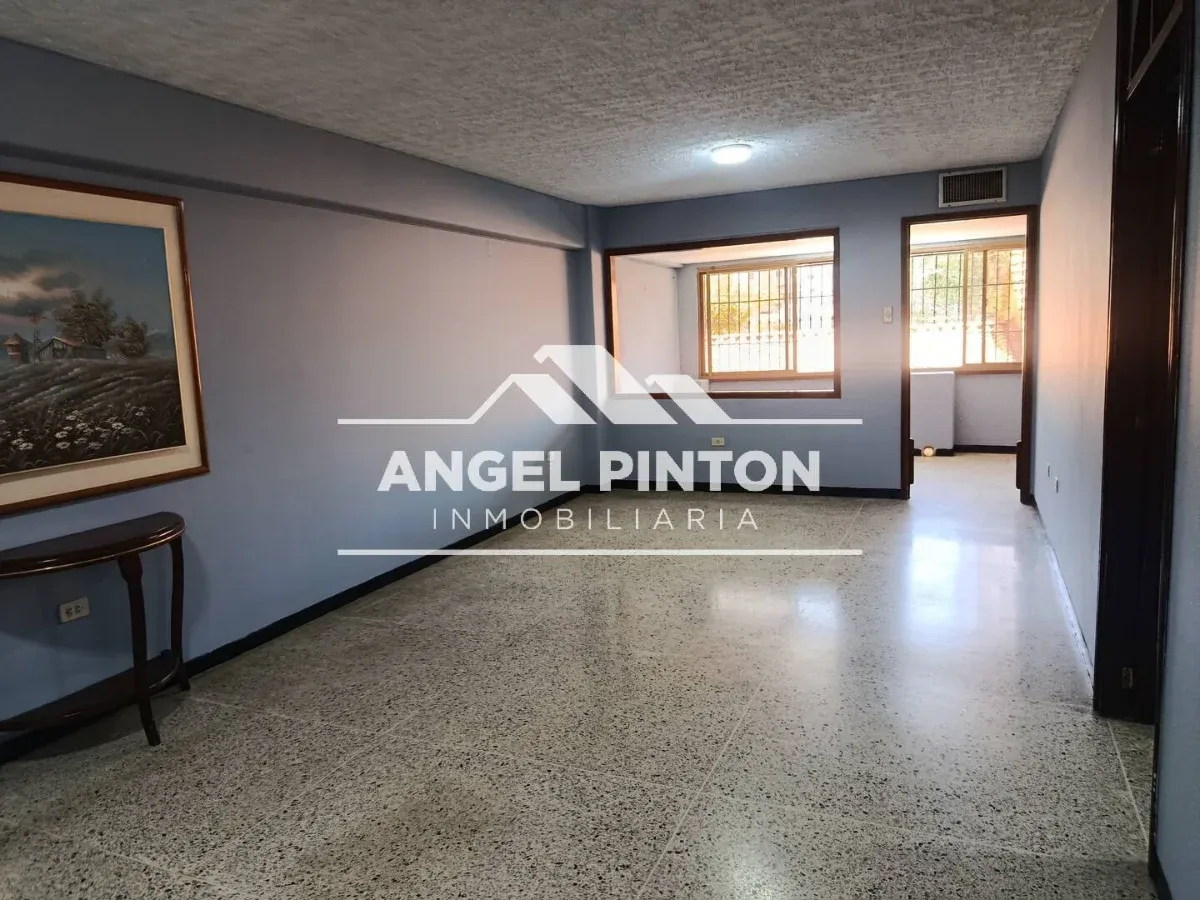 APARTAMENTO VENTA LAS VERITAS MARACAIBO VENEZUELA API 10146