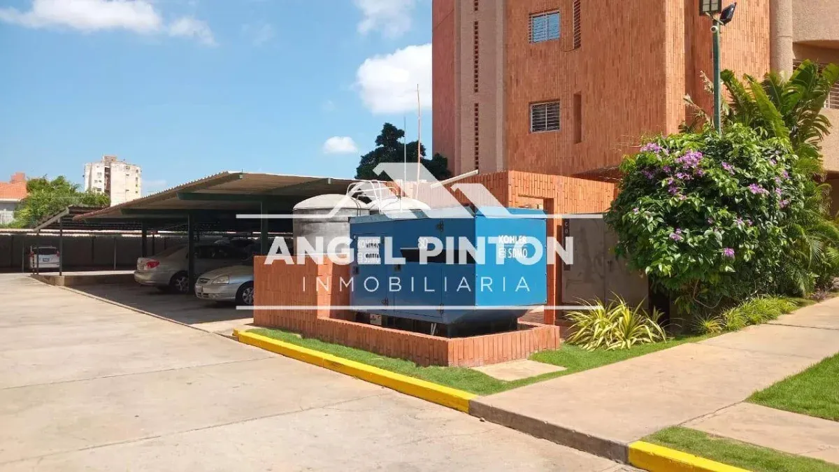 APARTAMENTO ALQUILER AV BELLA VISTA MARACAIBO VENEZUELA API 10186