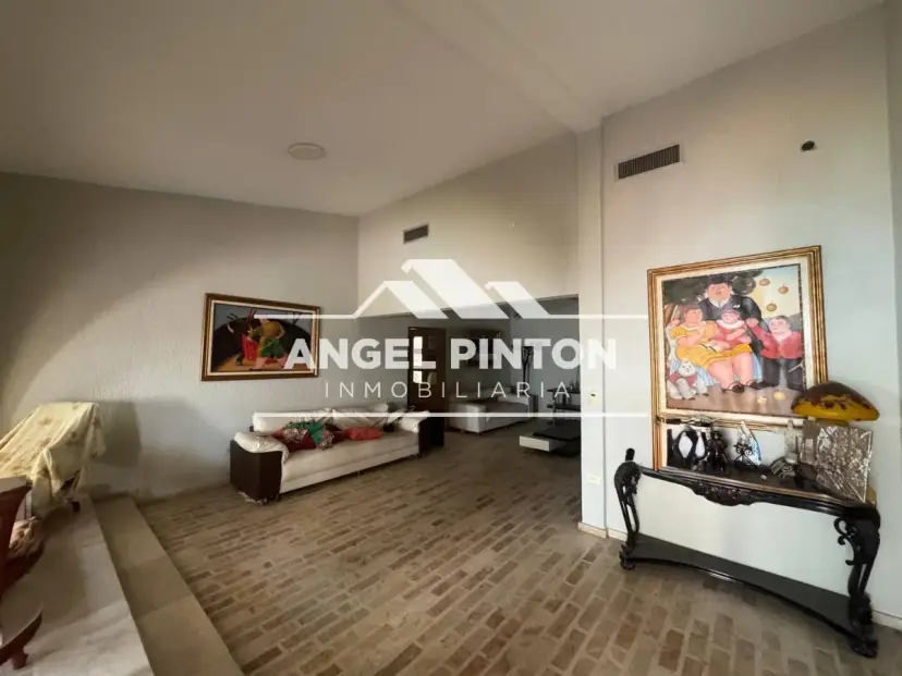 CASA EN VENTA MONTE BELLO MARACAIBO VENEZUELA API 10244