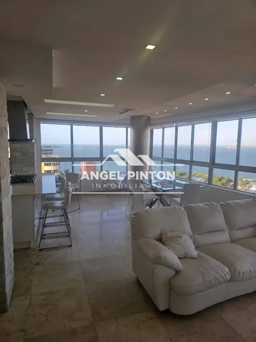 APARTAMENTO ALQUILER AV EL MILAGRO MARACAIBO VENEZUELA API 10243