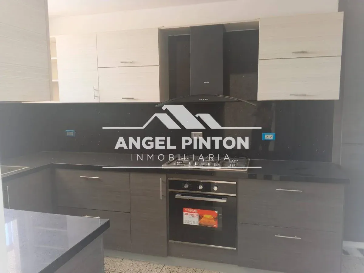 APARTAMENTO VENTA TIERRA NEGRA MARACAIBO VENEZUELA API 10238