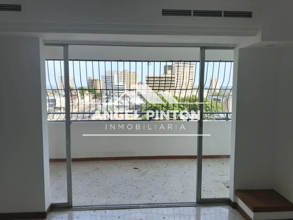 APARTAMENTO ALQUILER PLAZA REPUBLICA MARACAIBO VENEZUELA API 10237