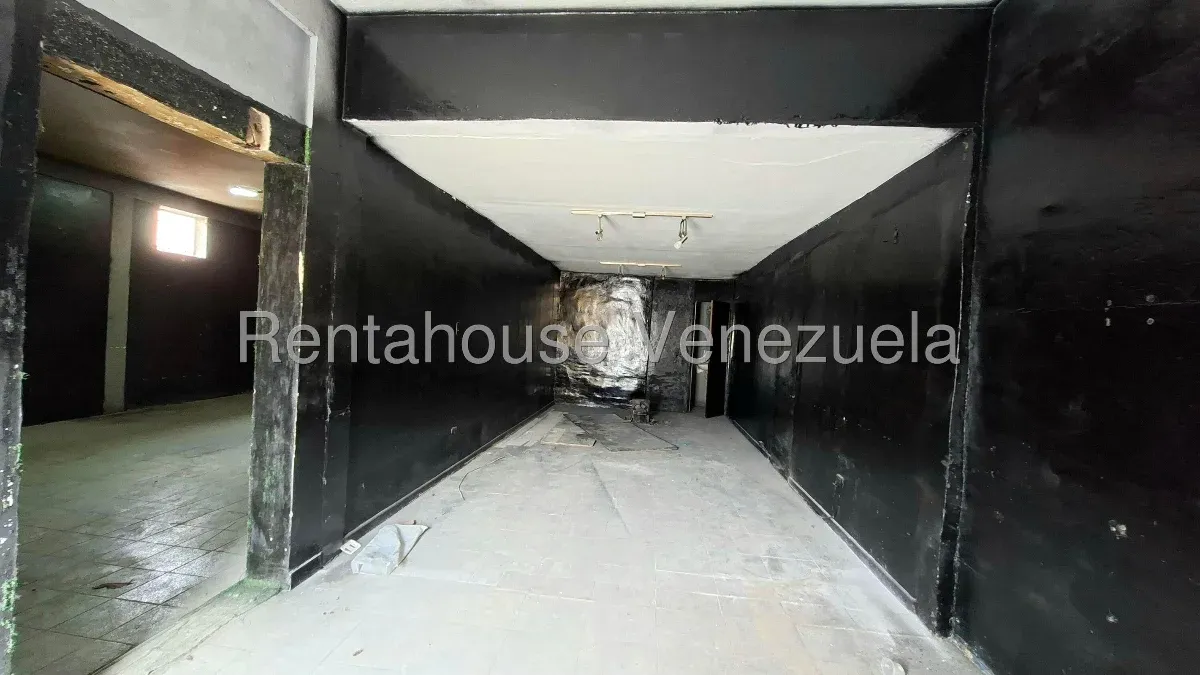 Casa con locales comerciales en venta. Casa para terminar de construir. Zona oeste de Barquisimeto - 17