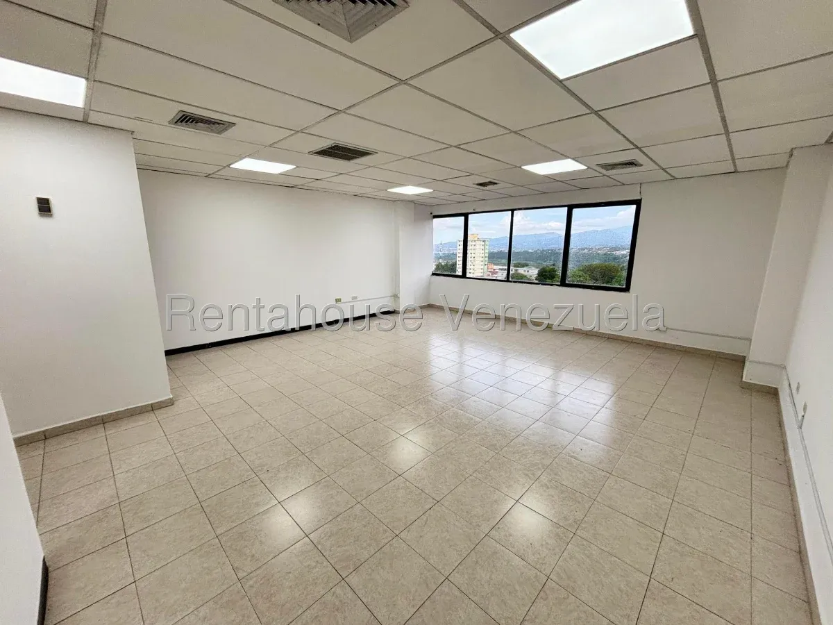 Oficina en venta. C.E Yacambu. Carrera 19 - 9
