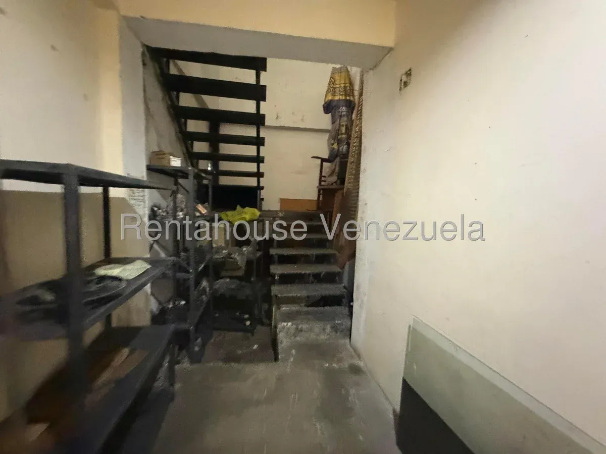 Local Comercial en Venta. Calle 42 - 6