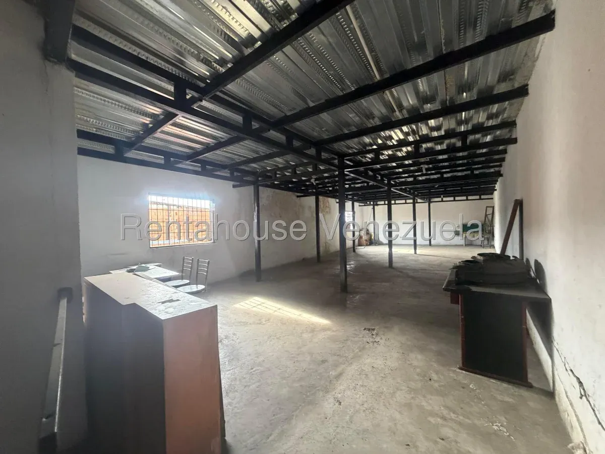 Local Comercial en Venta. Calle 42 - 9