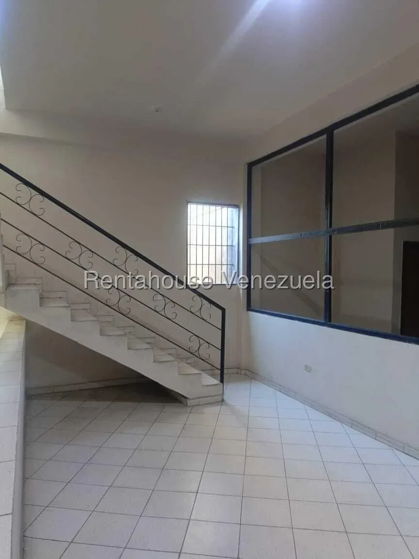 Edificio comercial en venta. Zona Centro Barquisimeto. Carrera 23 - 10