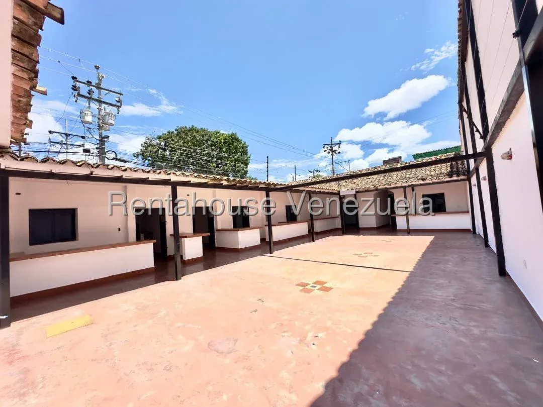 Casa Comercial en venta. Zona Centro Barquisimeto. Carrera 16 - 2
