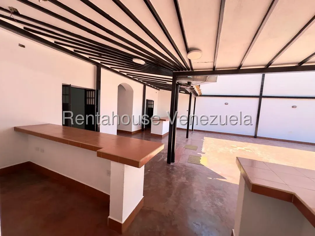 Casa Comercial en venta. Zona Centro Barquisimeto. Carrera 16 - 4