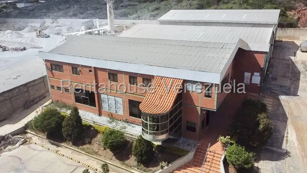 Complejo de Galpones en Venta. Zona Industrial II. Barquisimeto 