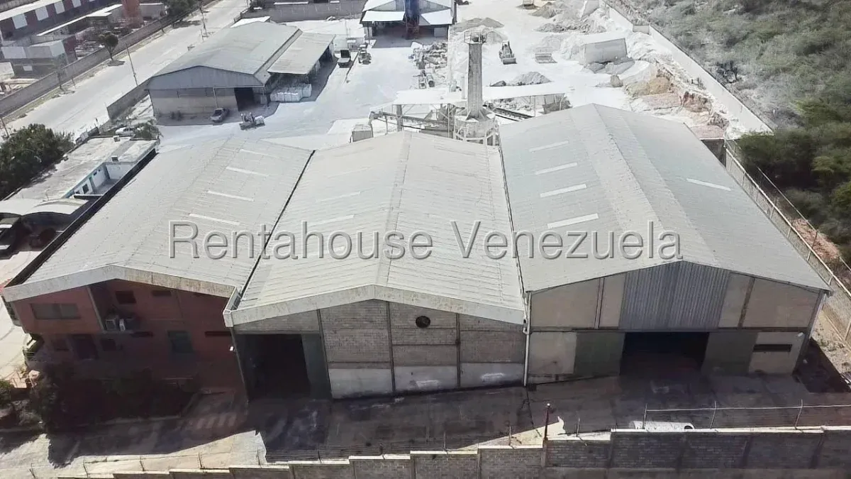 Complejo de Galpones en Venta. Zona Industrial II. Barquisimeto  - 26