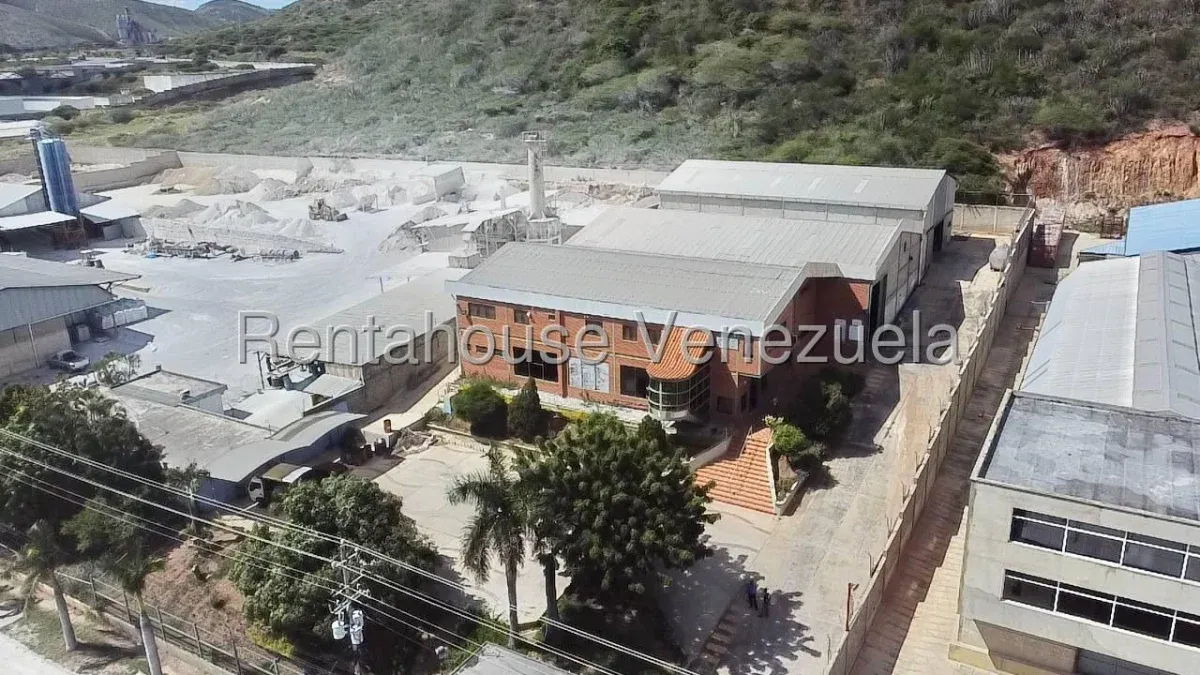 Complejo de Galpones en Venta. Zona Industrial II. Barquisimeto  - 27