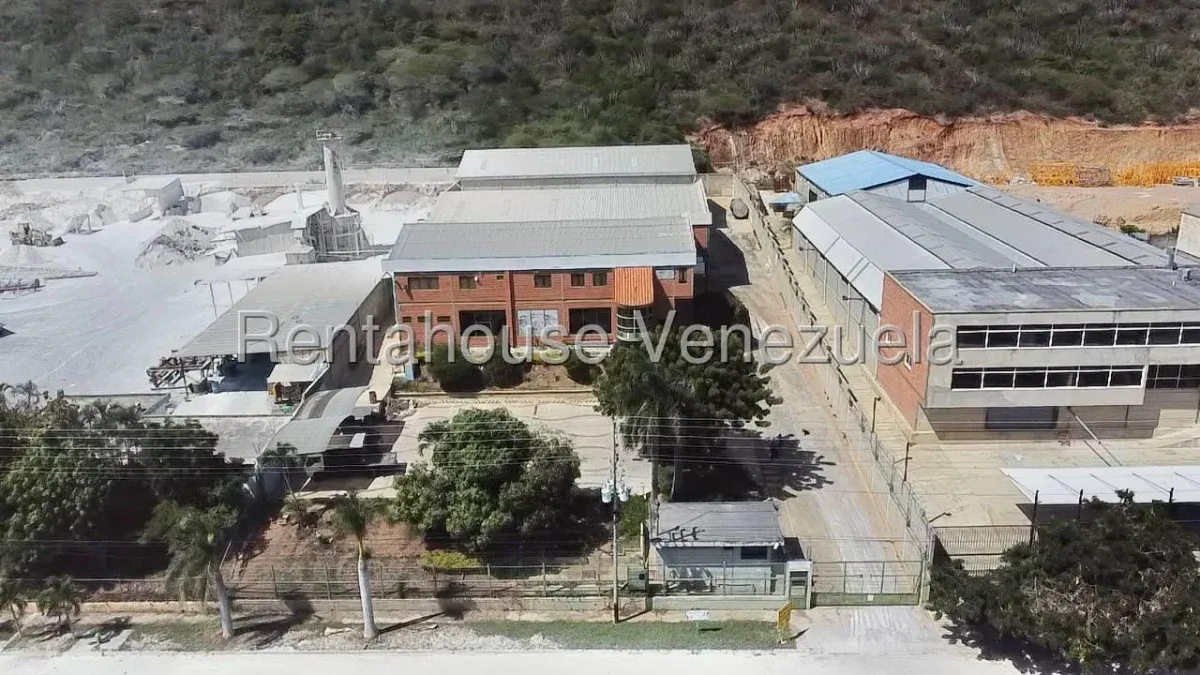 Complejo de Galpones en Venta. Zona Industrial II. Barquisimeto  - 31
