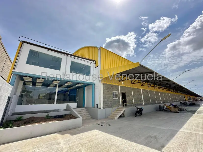 Galpón Moderno en Venta. Zona Industrial II. Barquisimeto 