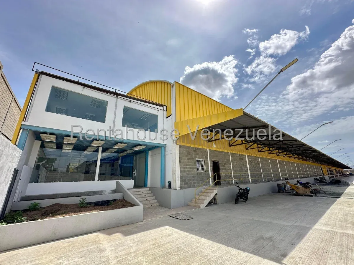 Galpón Moderno en Venta. Zona Industrial II. Barquisimeto 