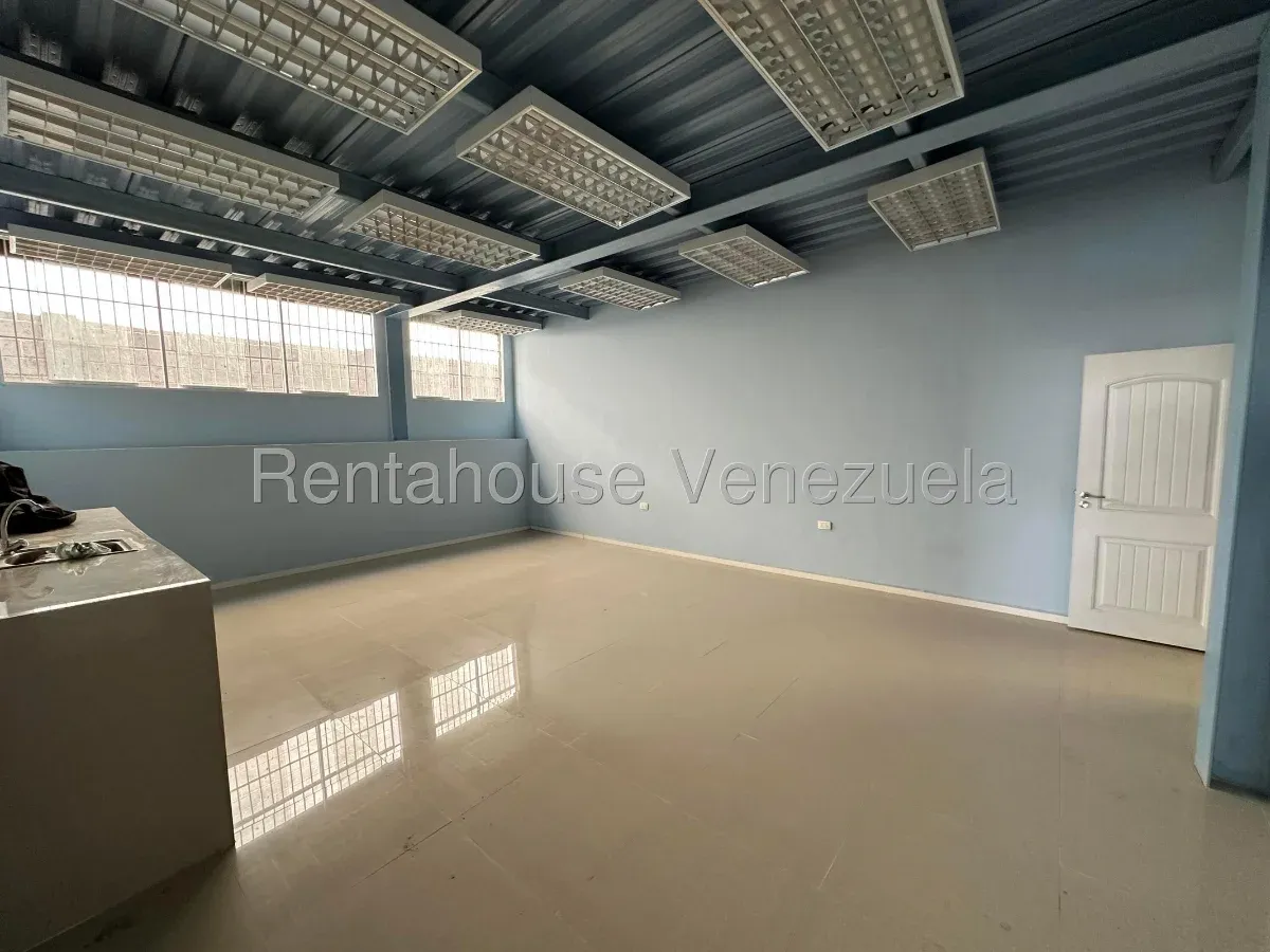 Galpón Moderno en Venta. Zona Industrial II. Barquisimeto  - 18
