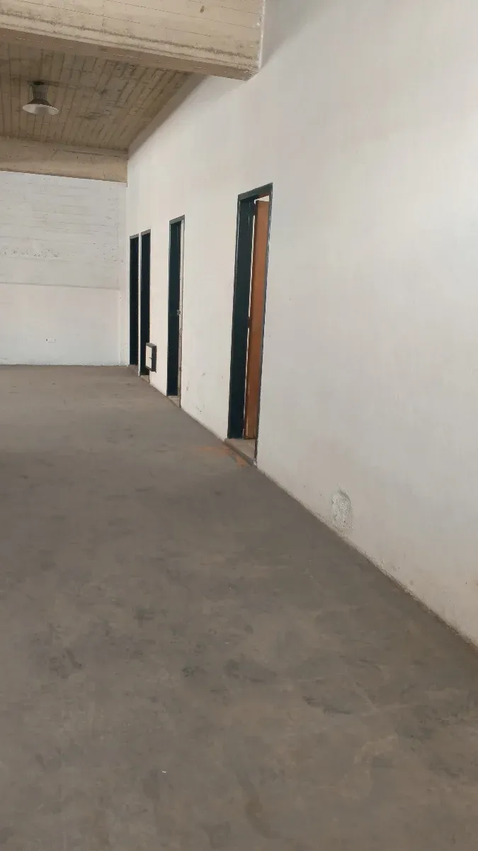 Local Alquiler Boleita Sur de 550 Metros - 8
