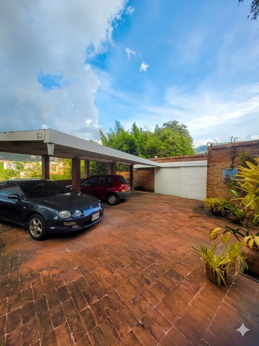 Hermosa casa en Lomas de la Trinidad Caracas - 15