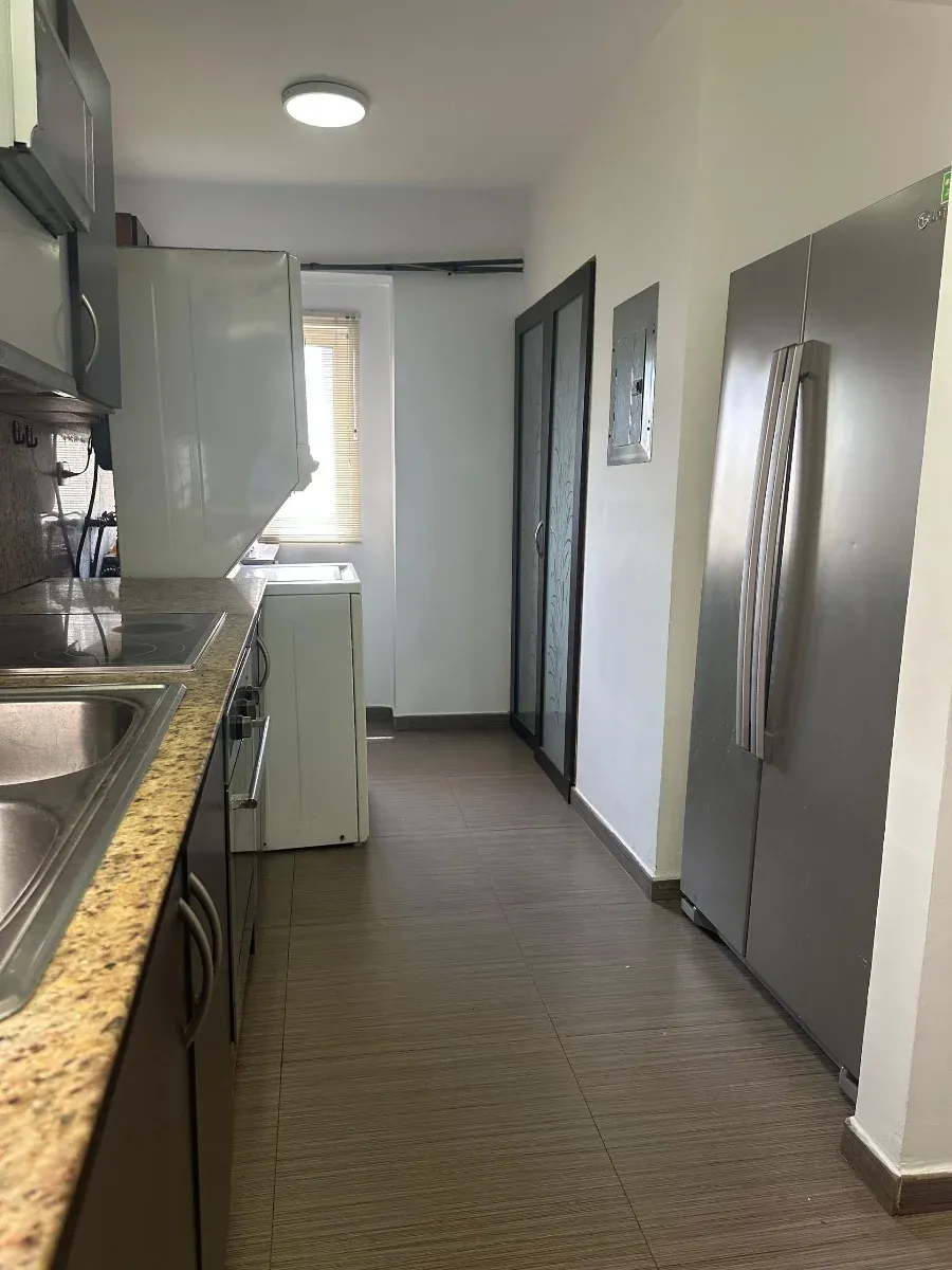 SE VENDE APARTAMENTO SECTOR REINA GUILLERMINA MARACAIBO DR. PORTILLO - 6