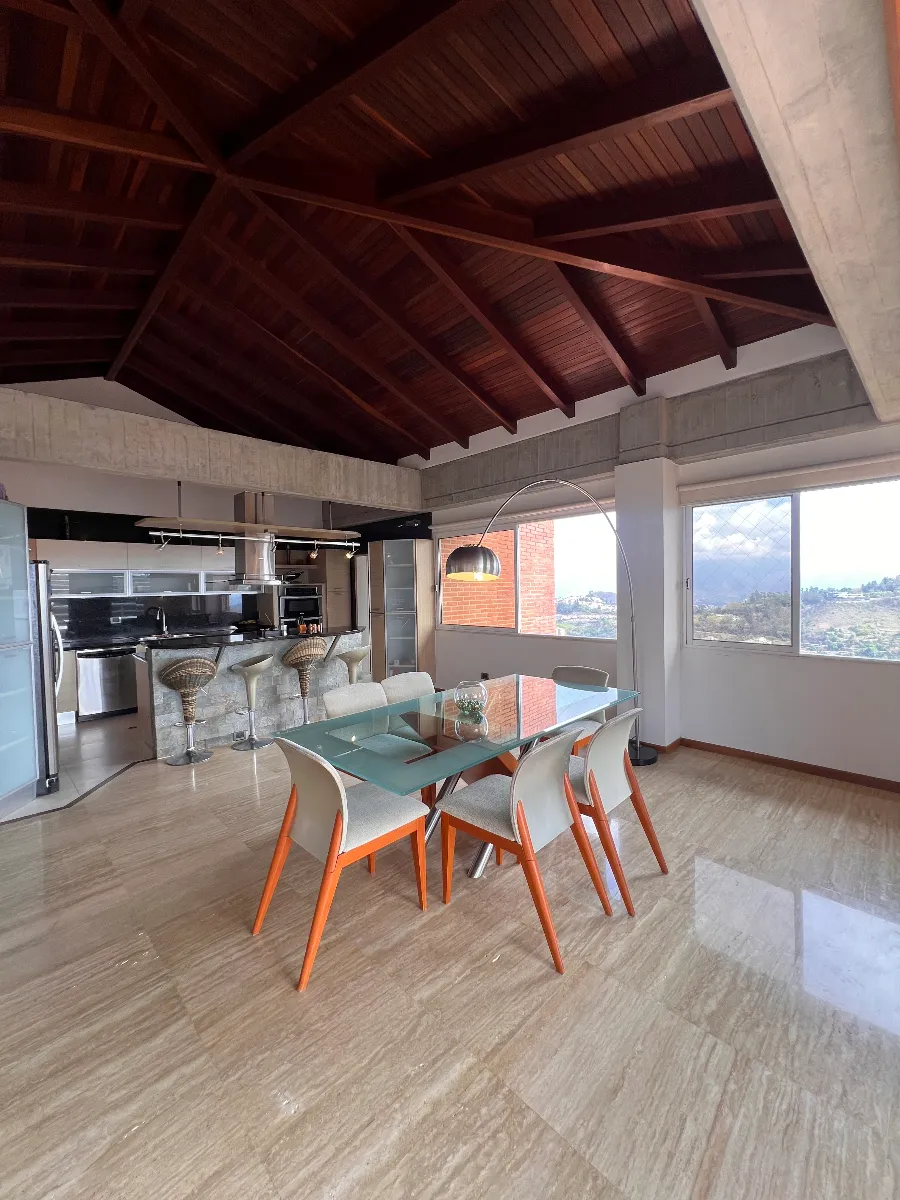 Hermoso Apartamento en el Hatillo con Fantastica Vista Panorámica - 3